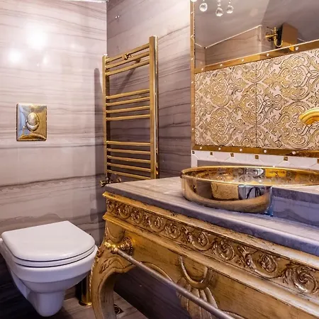 מלון Splendid In Historic Mansion In Beylerbeyi *