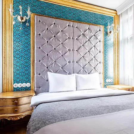 Splendid In Historic Mansion In Beylerbeyi اسطنبول