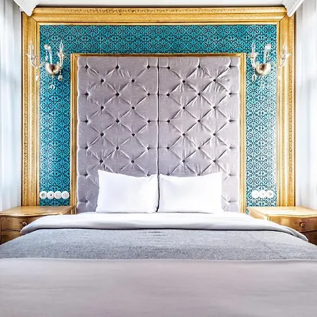 Splendid In Historic Mansion In Beylerbeyi * Istambul